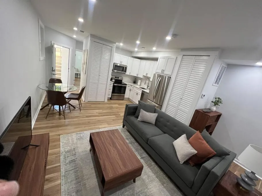 Image of 2BR Columbia Heights APT Walk 2 Metro & Shops
