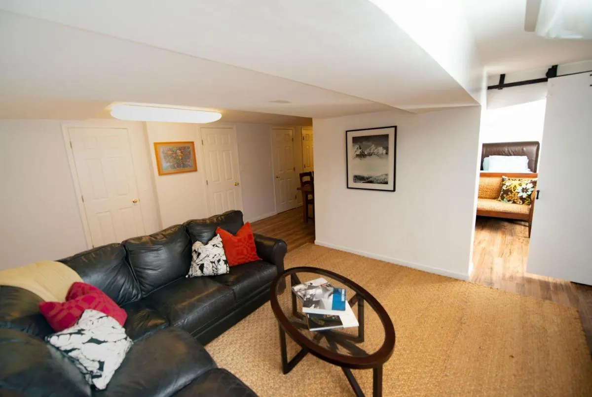 Image 2 of 2 Bedroom by Zoo, Metro, Park and Embassies in Forest Hills – Best Location