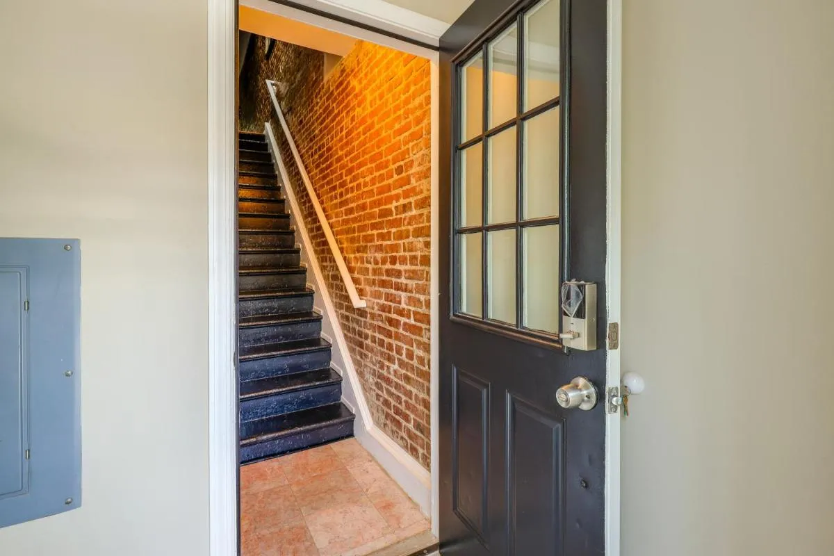 Image 3 of 2 Mi to Natl Mall WFH-Friendly DC Townhome
