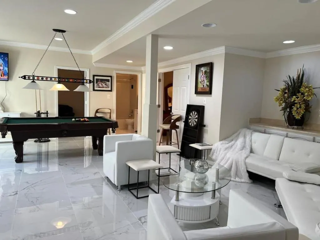 Image of 372 Luxurious 3BR Home