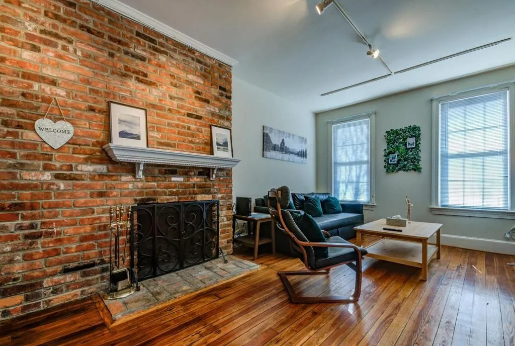 Image of 3BR Colonial House w Parking by CozySuites