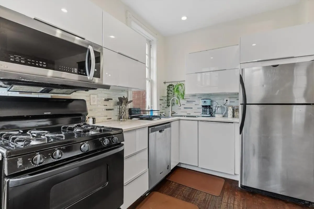 Image 5 of 5-BR Historic Home Nestled Btw Petworth & CoHi