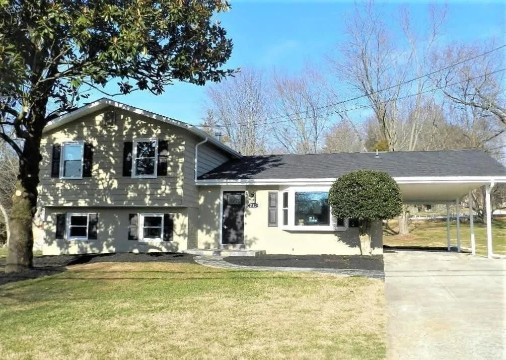 Image 3 of 5 bedrooms with 4 Full Bath Fire Pit BBQ and Plush Amen on 1 2 acre