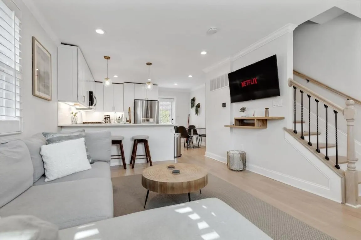 Image of ALX Home Away from Home