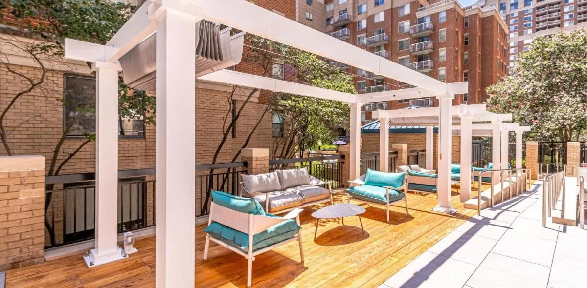 Image 6 of Amazing 1 Bedroom Condo At Ballston place with Gym