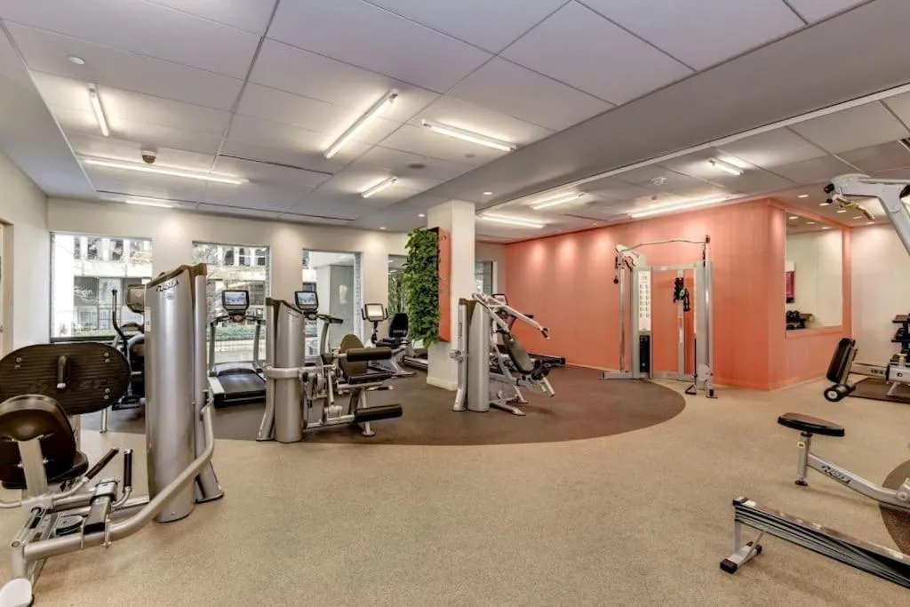 Image 2 of Amazing 2 Bedroom Apartment at Arlington With Gym