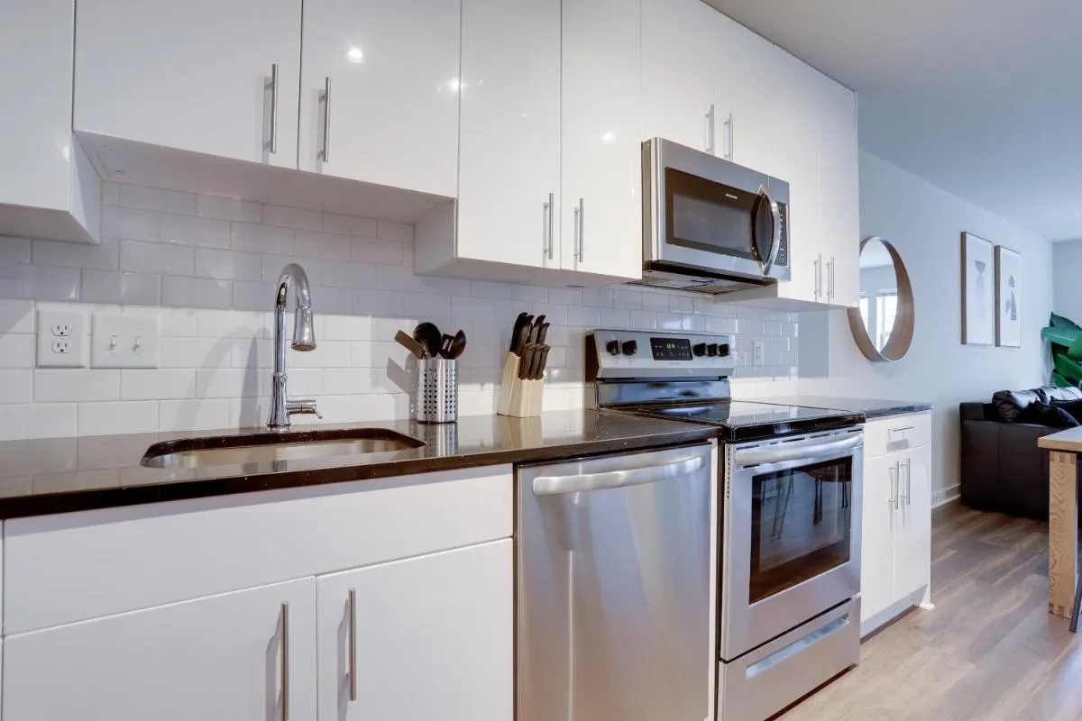 Image 2 of Amazing apartment with easy access to the metro