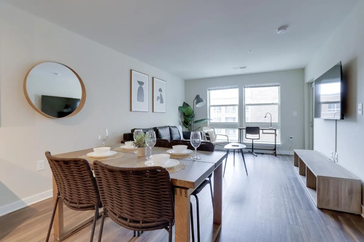 Image 4 of Amazing apartment with easy access to the metro