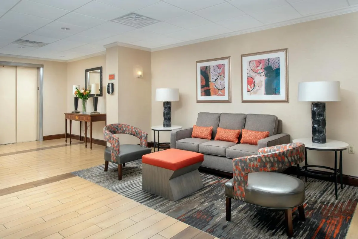 Image 2 of American Inn of Bethesda