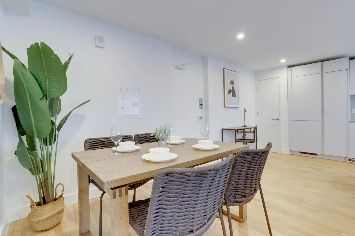 Image 3 of Apartment Just 10 Minutes Away to Airport