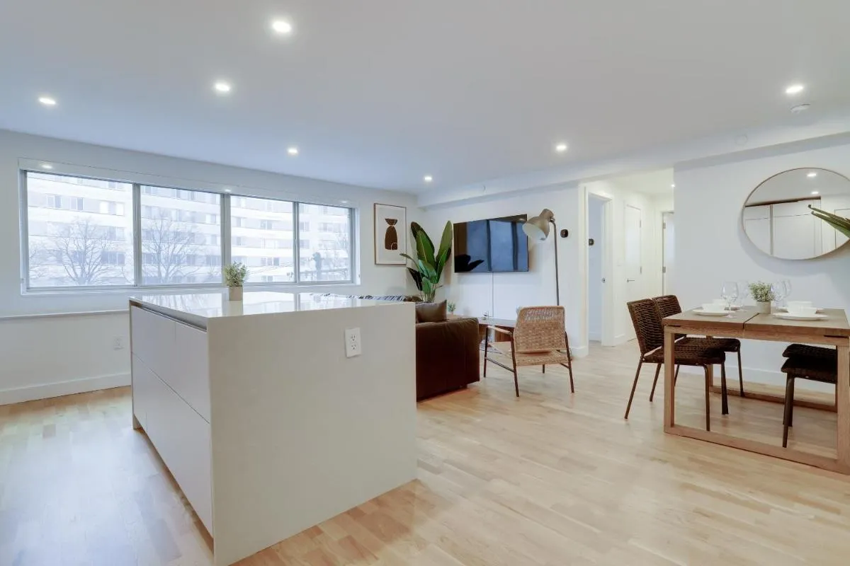 Image 5 of Apartment Just 10 Minutes Away to Airport