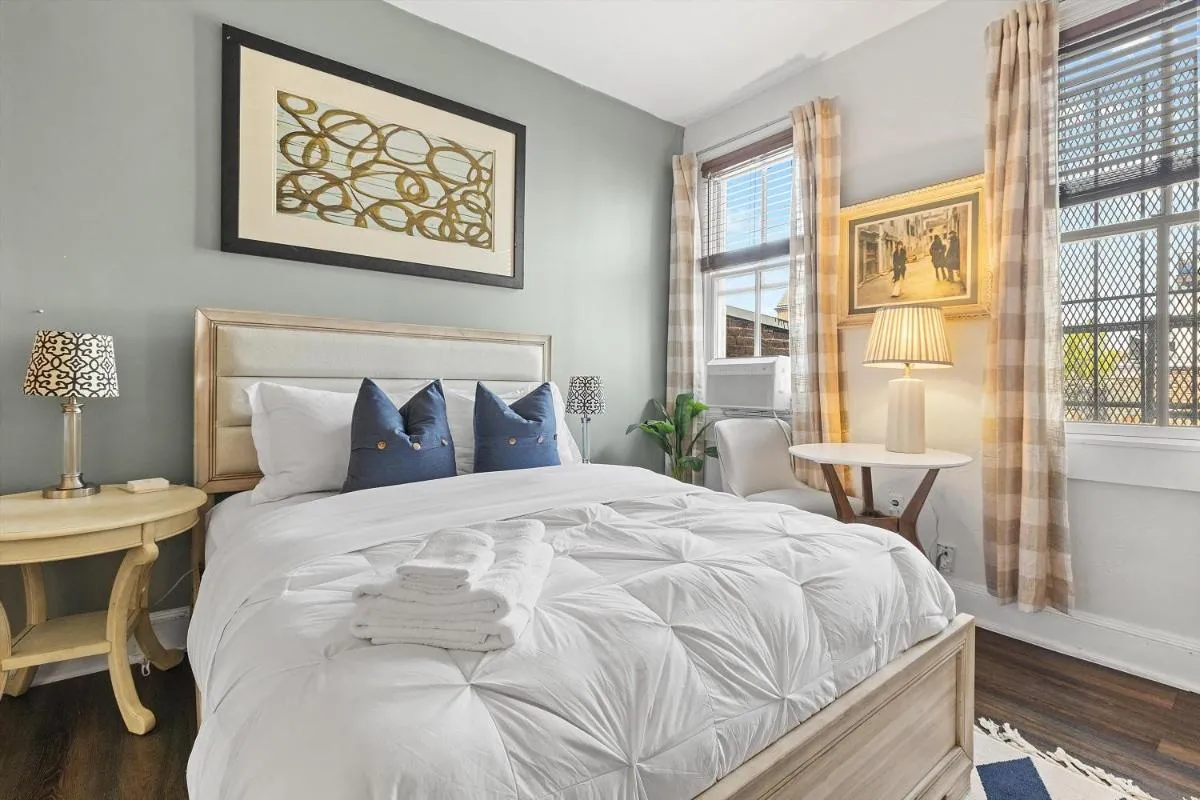 Image 1 of Beautiful 1-BR Flat Nestled Between Dupont & Logan