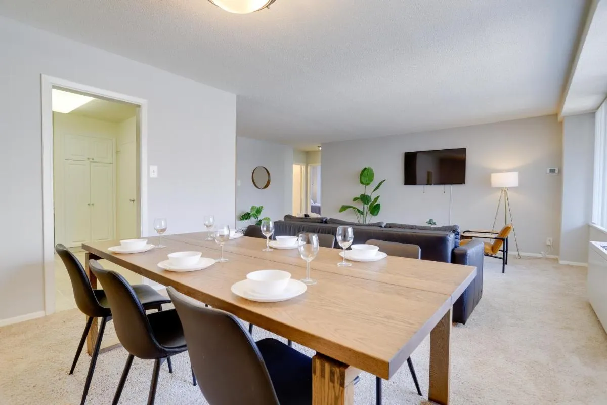 Image 1 of Beautiful 2BR Apartment at Crystal City With Gym