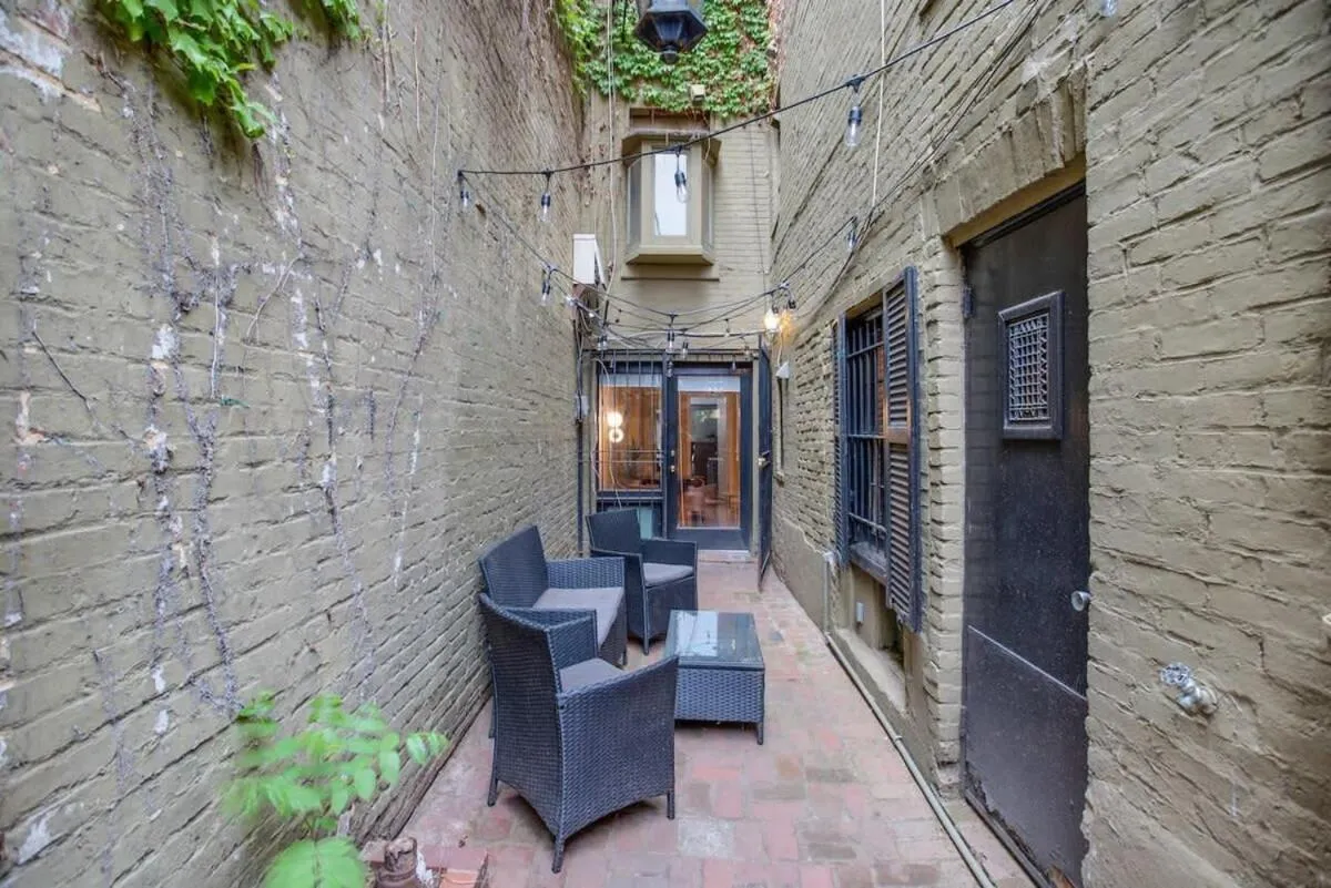 Image 5 of Beautiful 2 Bedroom across from The House of Representatives