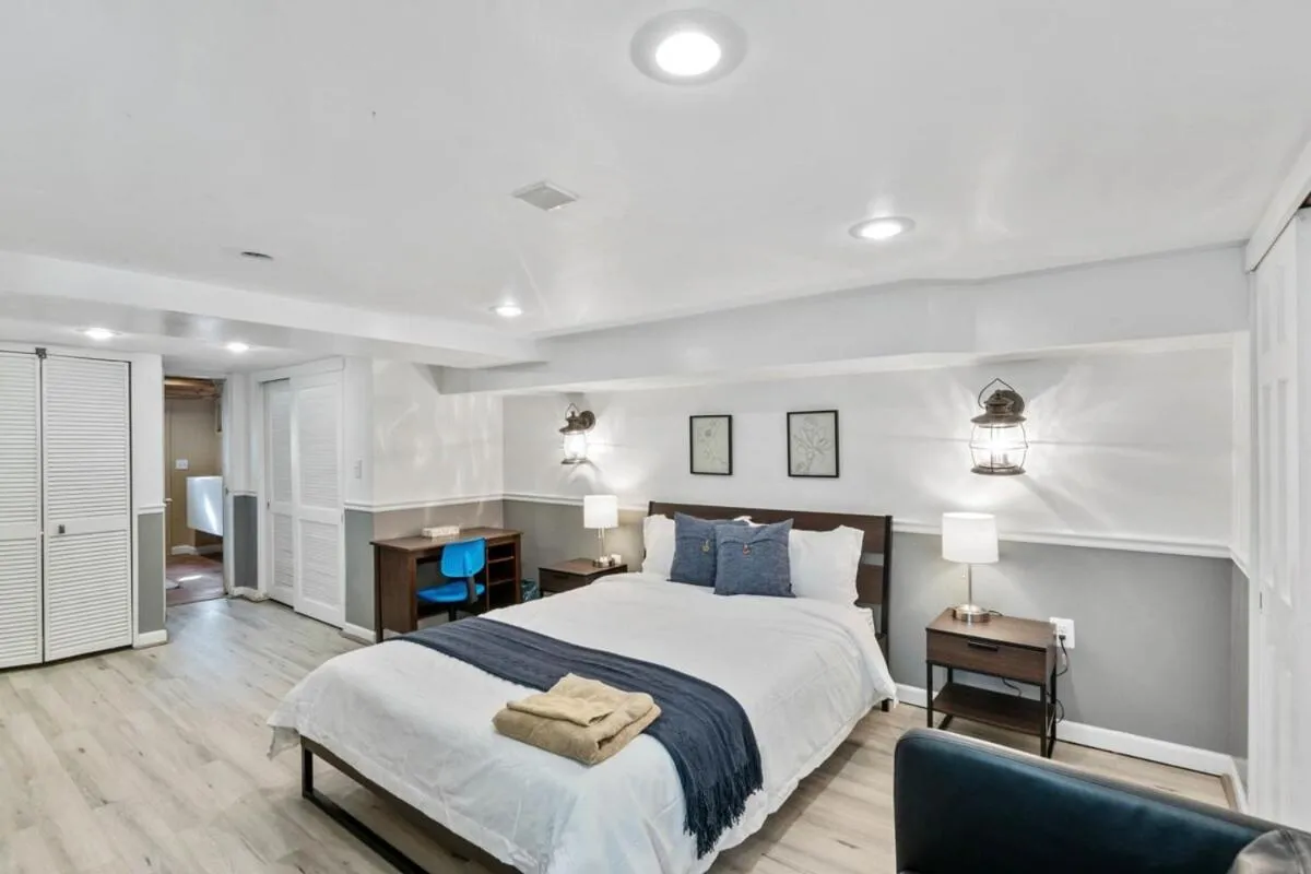 Image 4 of Beautiful 3BR 2BA Colonial House by CozySuites