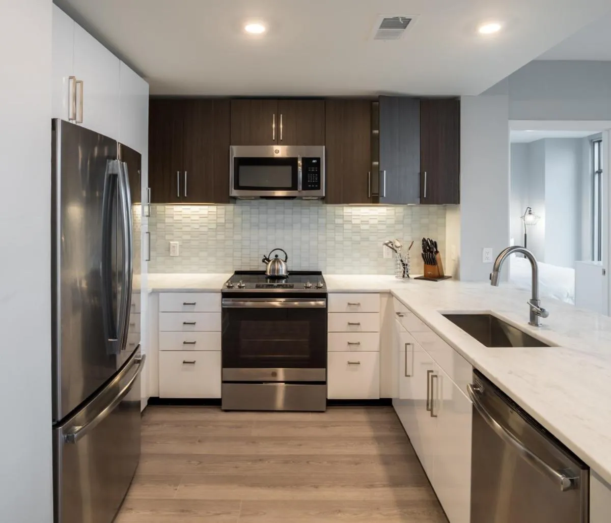 Image 2 of Bluebird Suites Near Chevy Chase