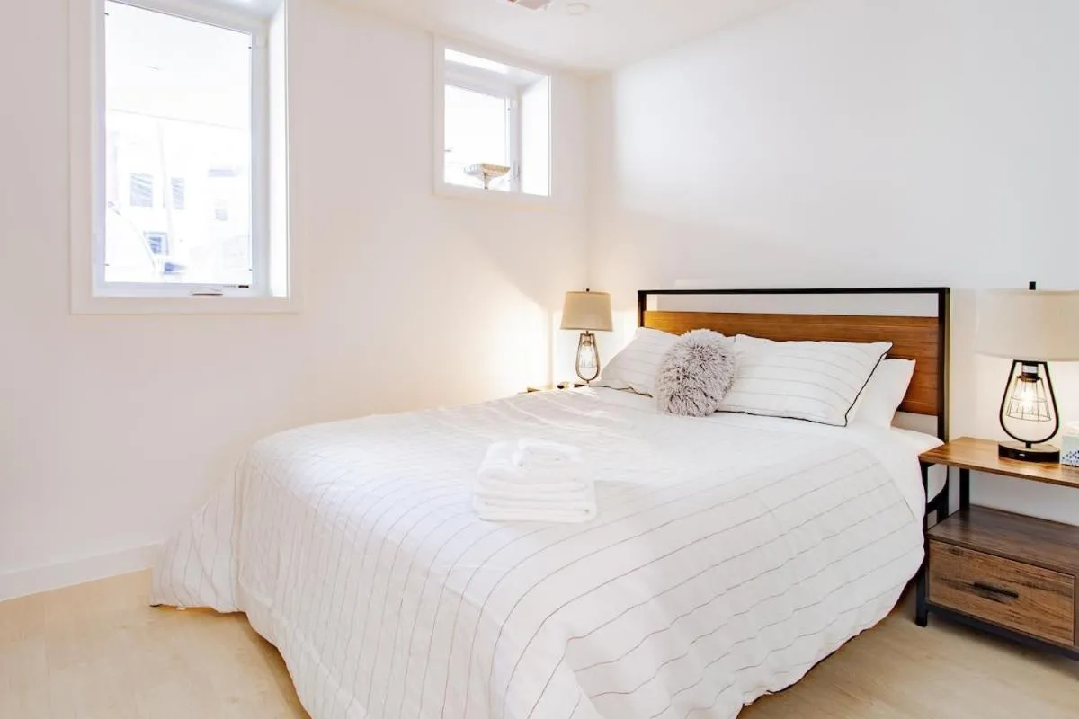 Image 2 of Bright & Cozy 1-BR Alcove in Bloomingdale