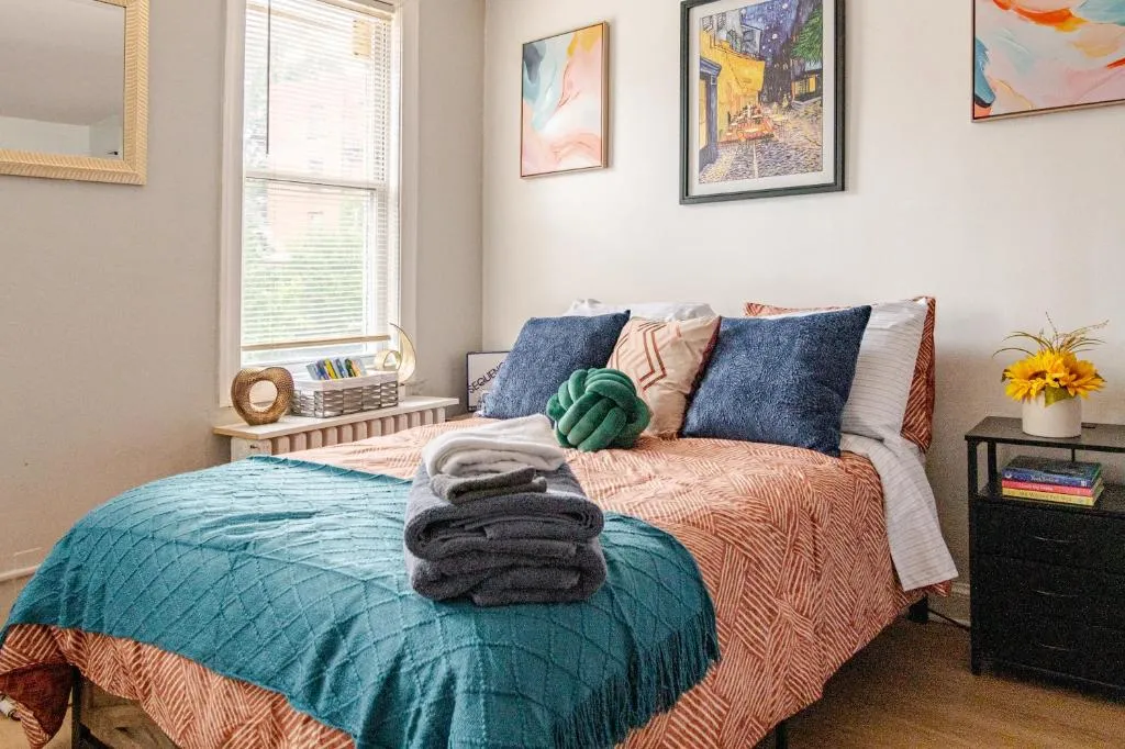 Image of Bright & Cozy 2 Bedroom, 1 Bath, 2 Miles from White House