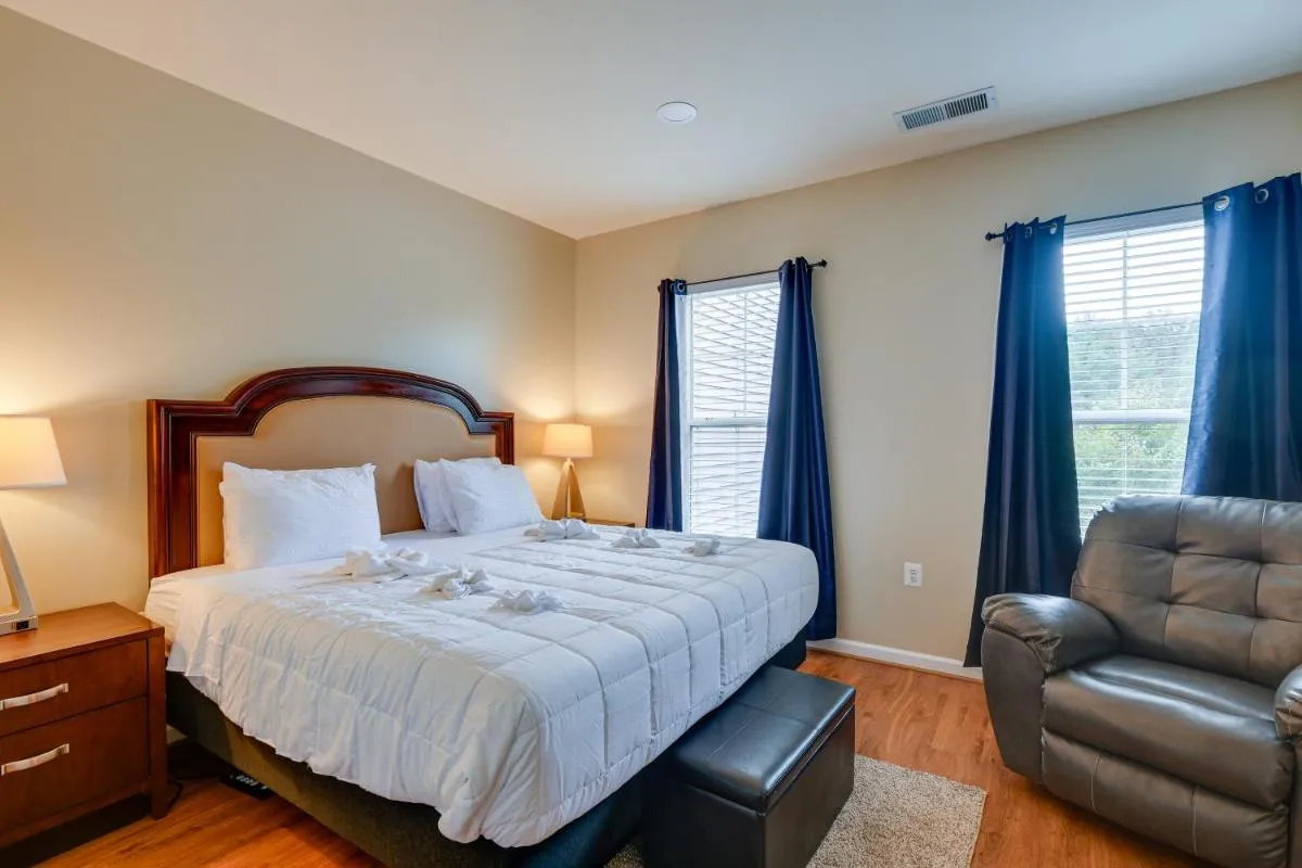 Image 1 of Capitol Heights Apartment about 8 Mi to National Mall!