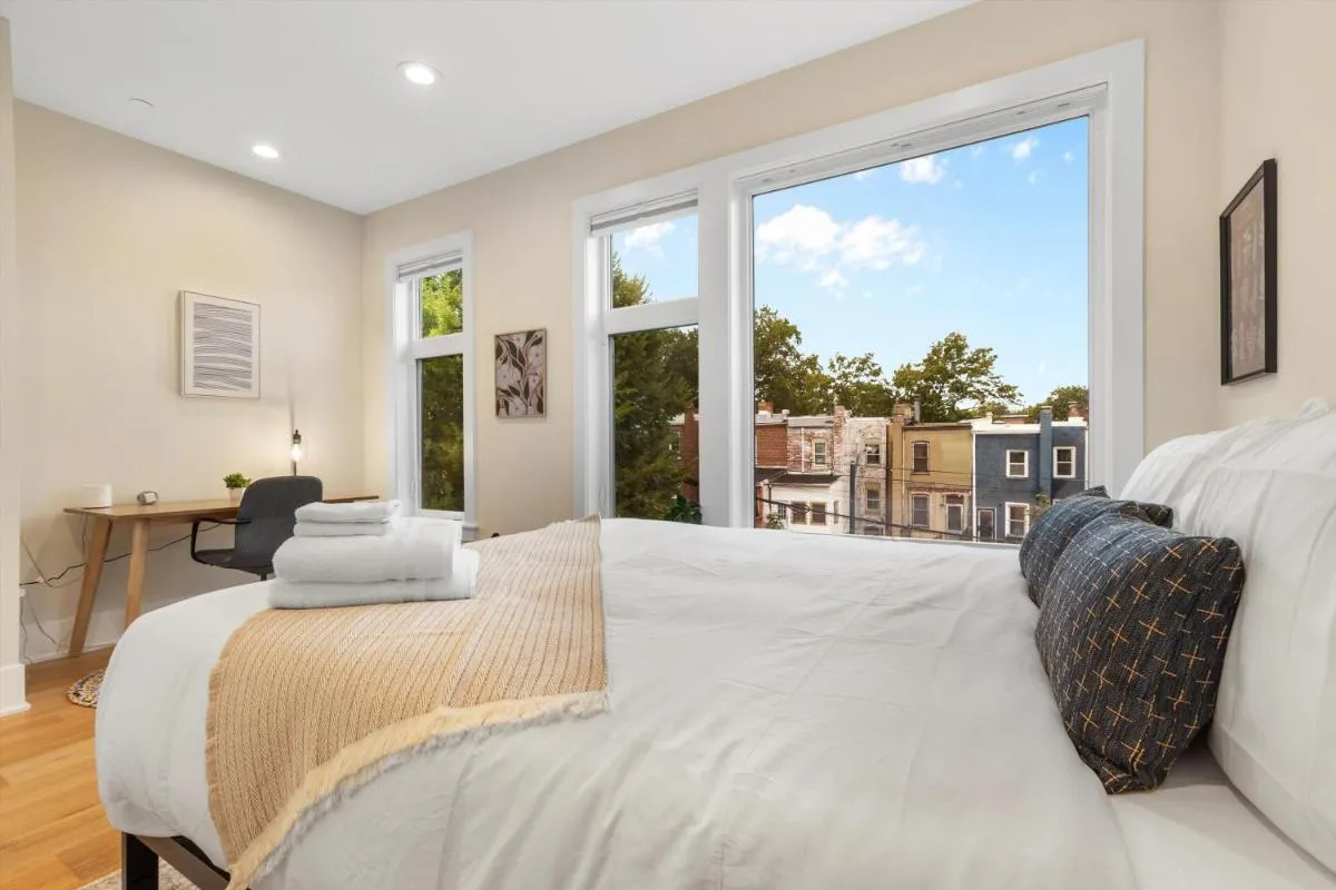 Image 1 of Central DC 5-BR Townhome – Walk to METRO-rail