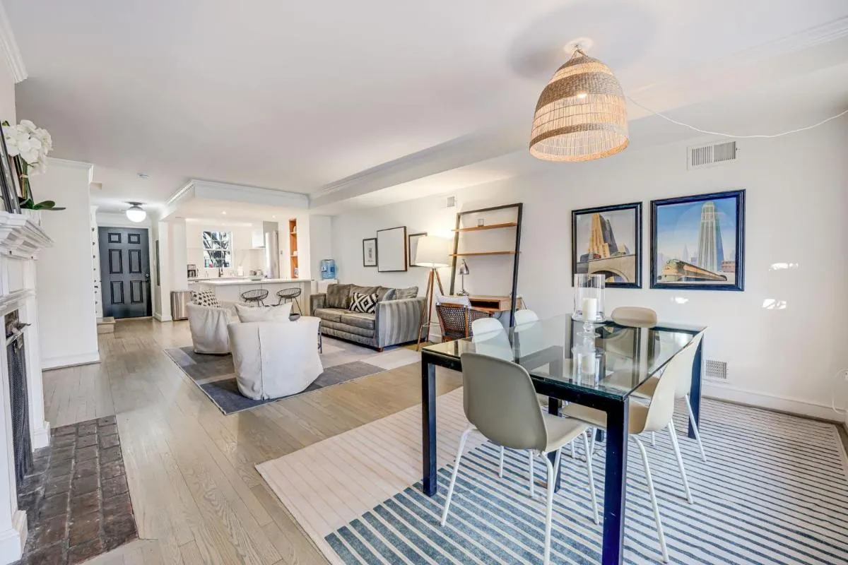 Image 5 of Chic & Central Foggy Bottom DC Stay