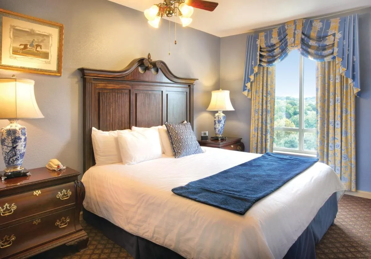 Image 1 of Club Wyndham Old Town Alexandria