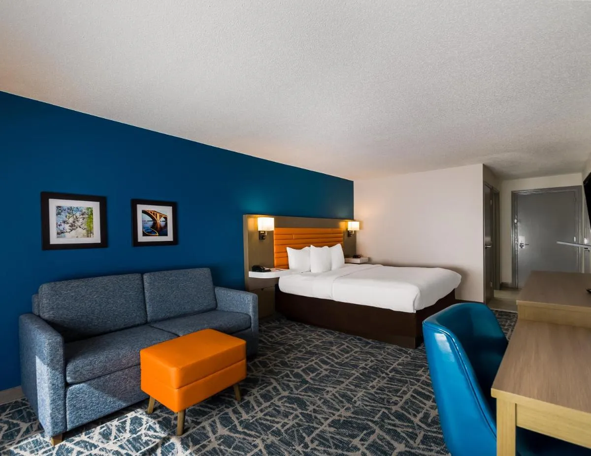 Image 4 of Comfort Inn Falls Church – Tysons Corner