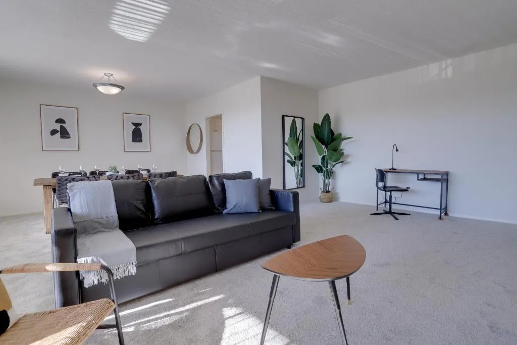 Image of Comfortable & Luxury condo @Crystal City