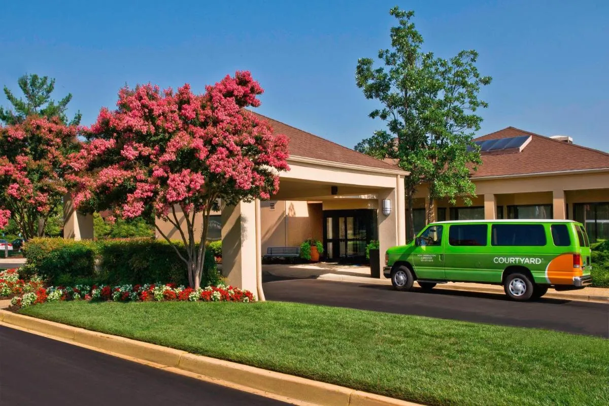Image 1 of Courtyard by Marriott New Carrollton Landover