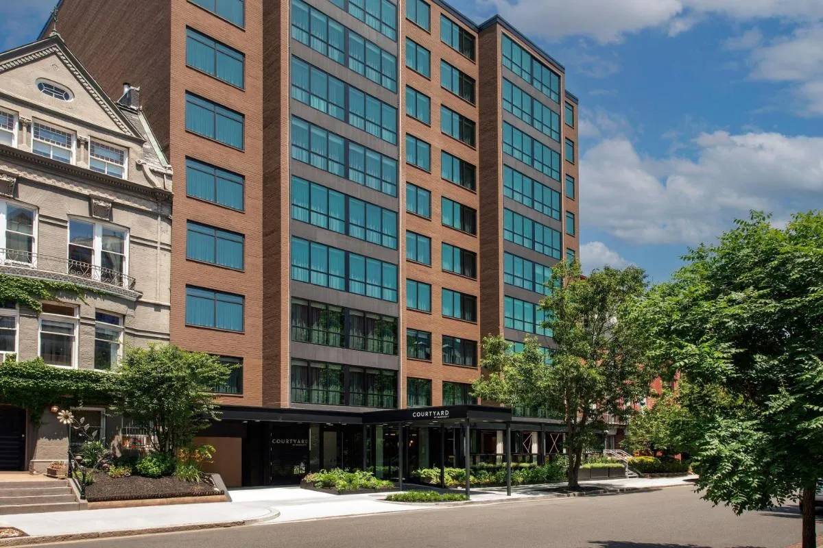 Image 4 of Courtyard by Marriott Washington, DC Dupont Circle