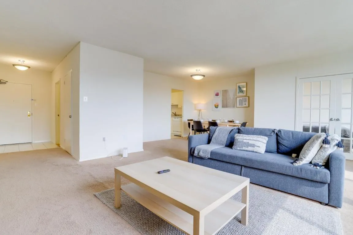 Image of Crystal City – Fantastic 2BR Aprtment with Gym