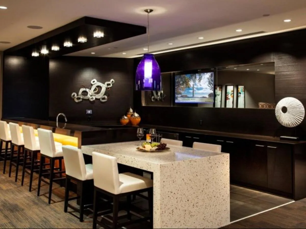Image 3 of Crystal City – Fantastic 2BR Aprtment with Gym