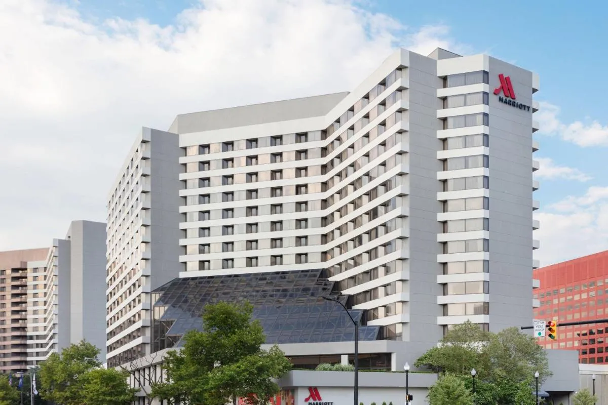 Image 3 of Crystal Gateway Marriott