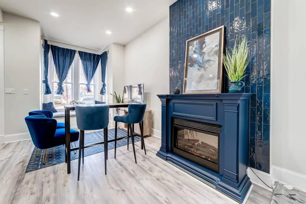 Image 6 of Elegant Studio Retreat with Amenities, King St 1 mi