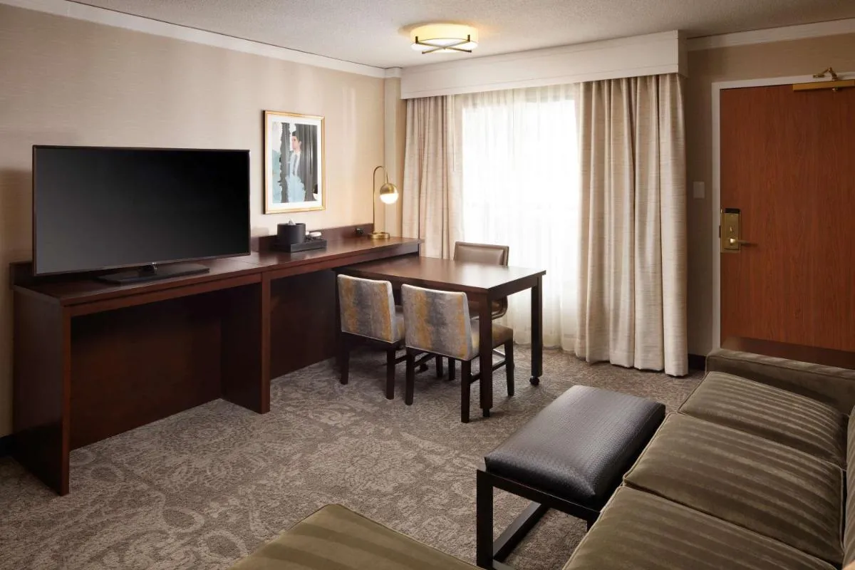 Image 5 of Embassy Suites Tysons Corner
