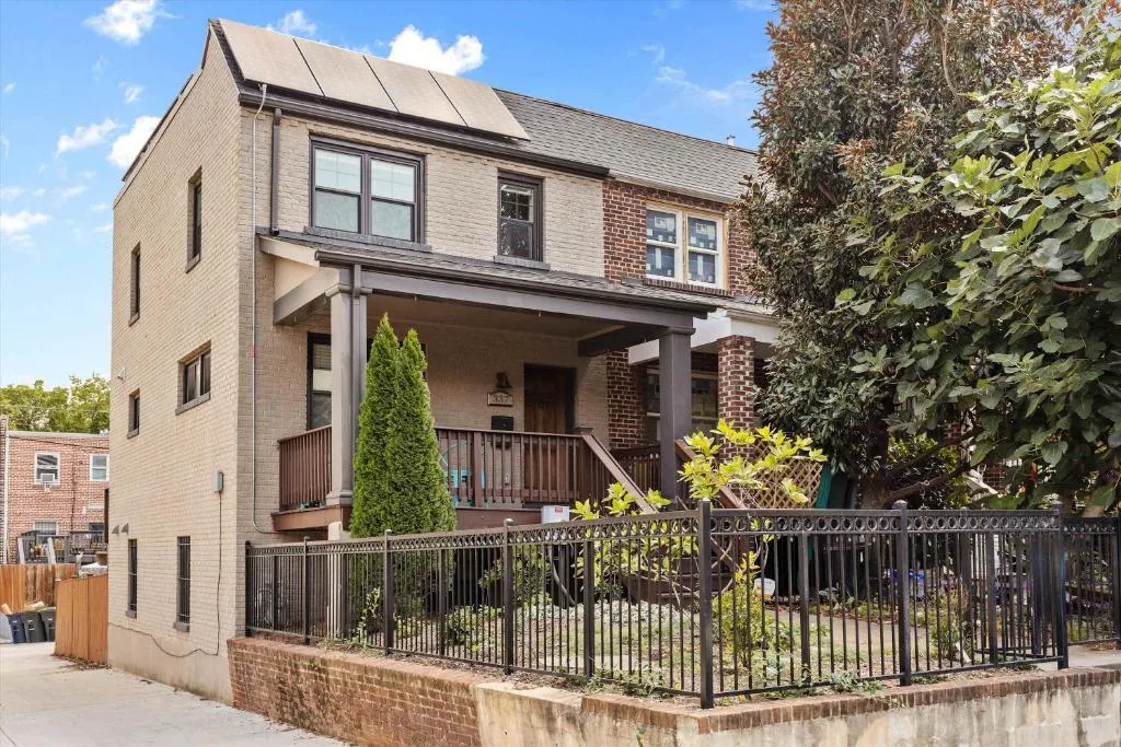 Image of Entire 3-BR Row House in Peaceful Kingman Park DC