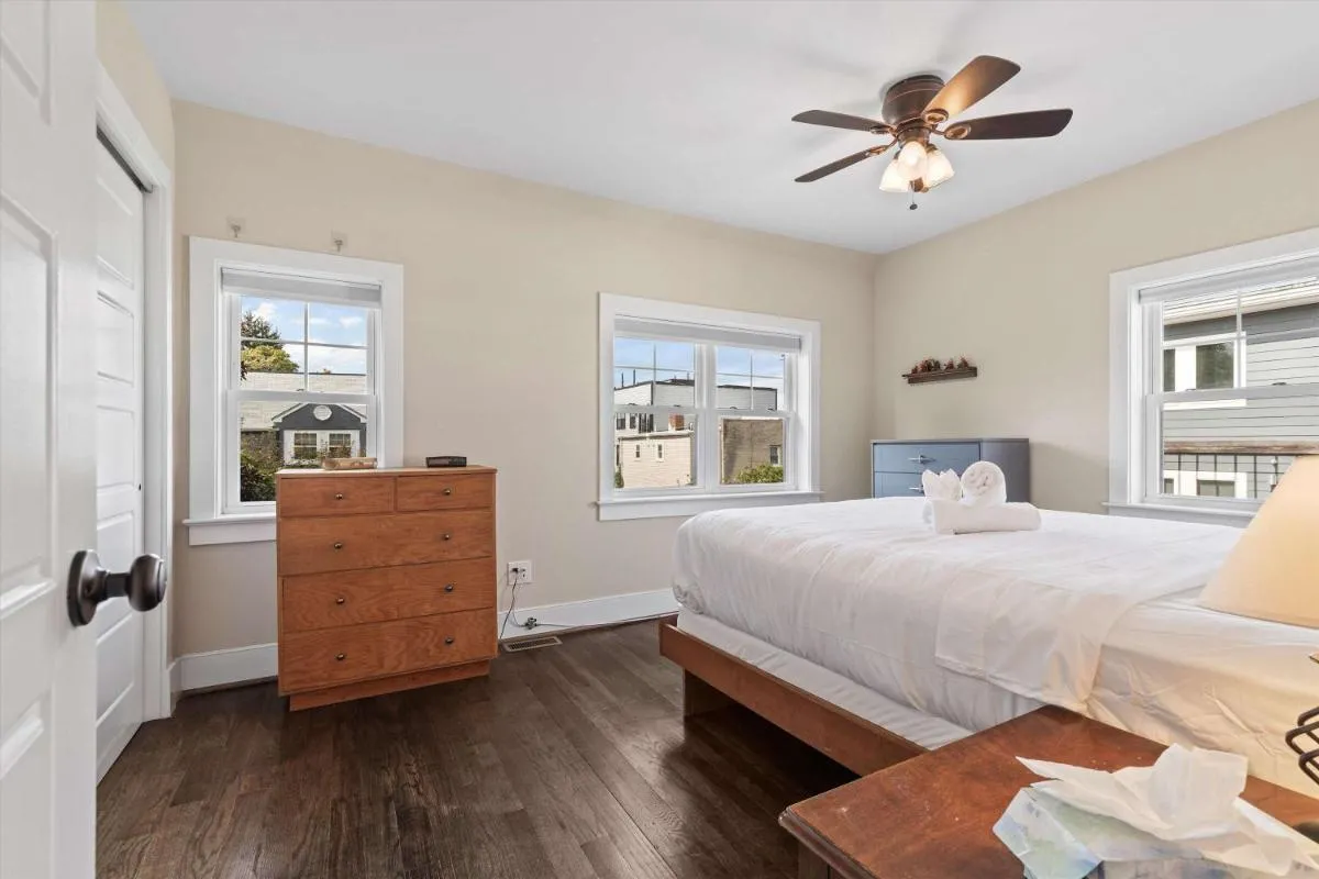 Image 3 of Entire 3-BR Row House in Peaceful Kingman Park DC