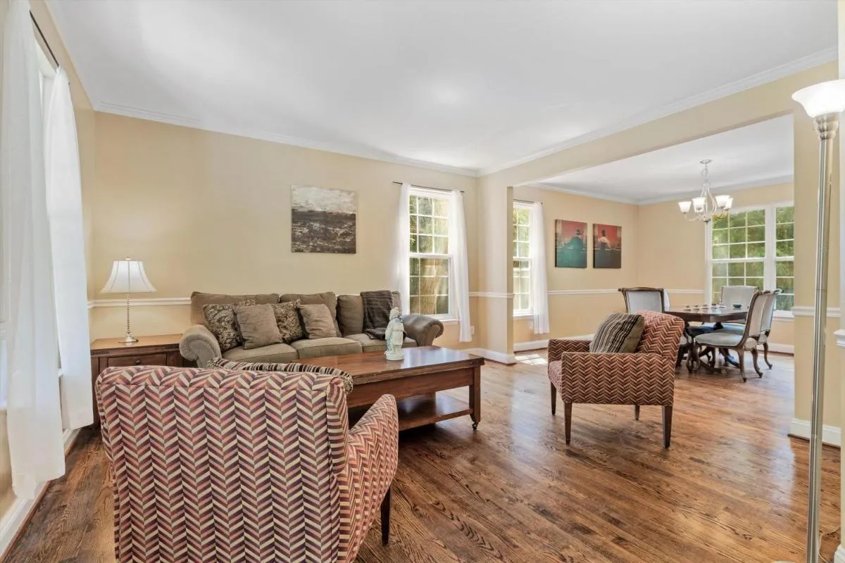 Image 5 of Entire 4-BR in Beloved DC Area Takoma Park