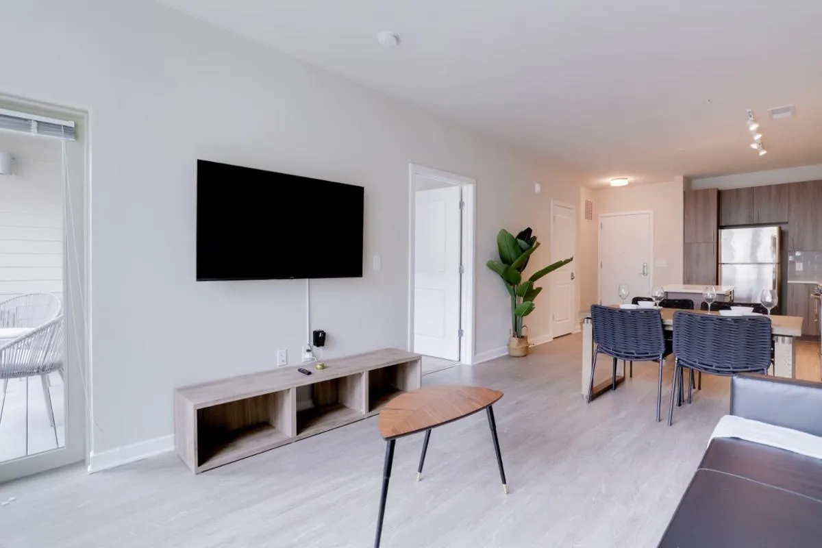 Image 6 of Exceptional Comfort: Apartment at Alexandria