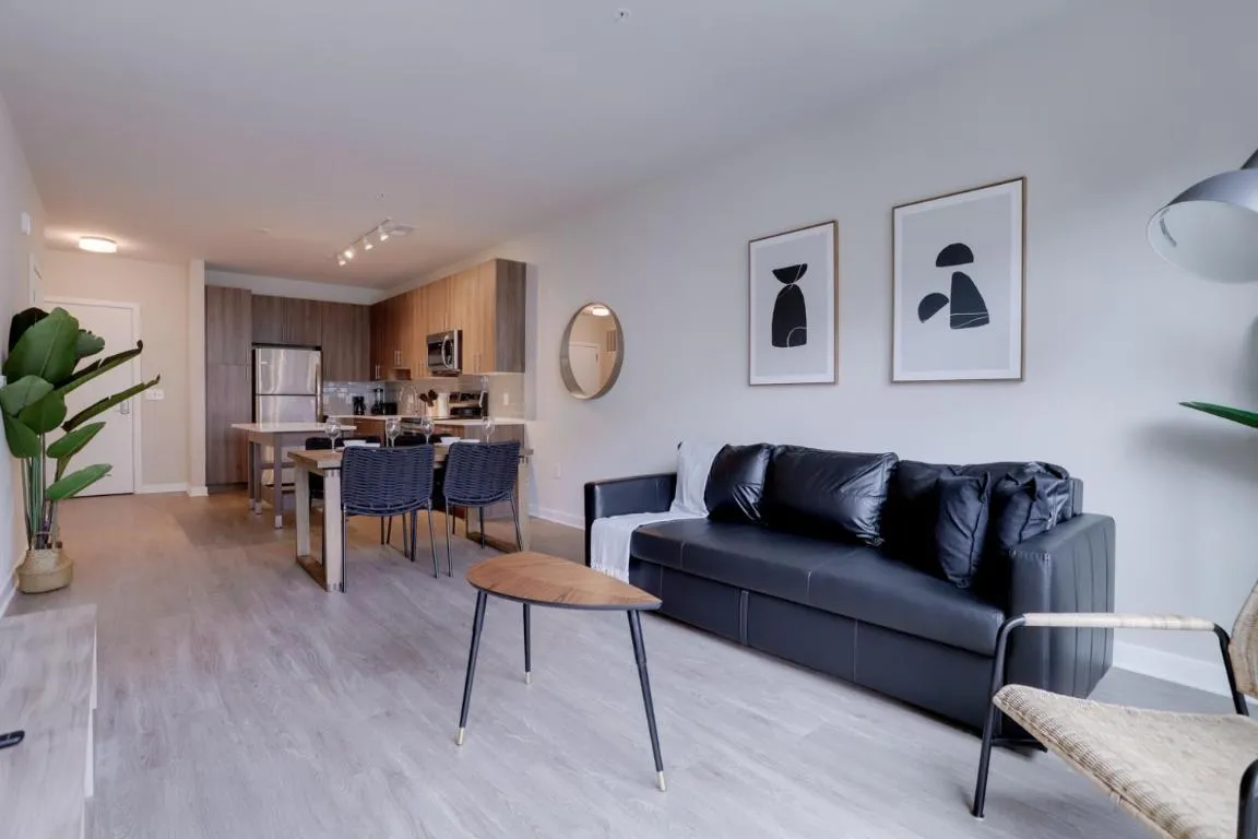 Image of Exceptional Comfort: Apartment at Alexandria