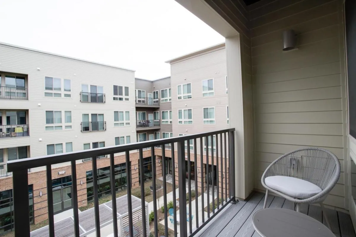 Image 5 of Exceptional Comfort: Apartment at Alexandria