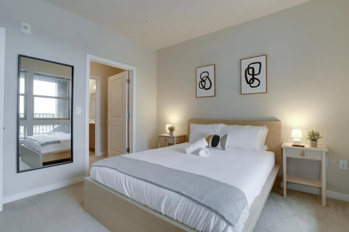 Image 2 of Exquisite One-Bedroom Apartment in Alexandria