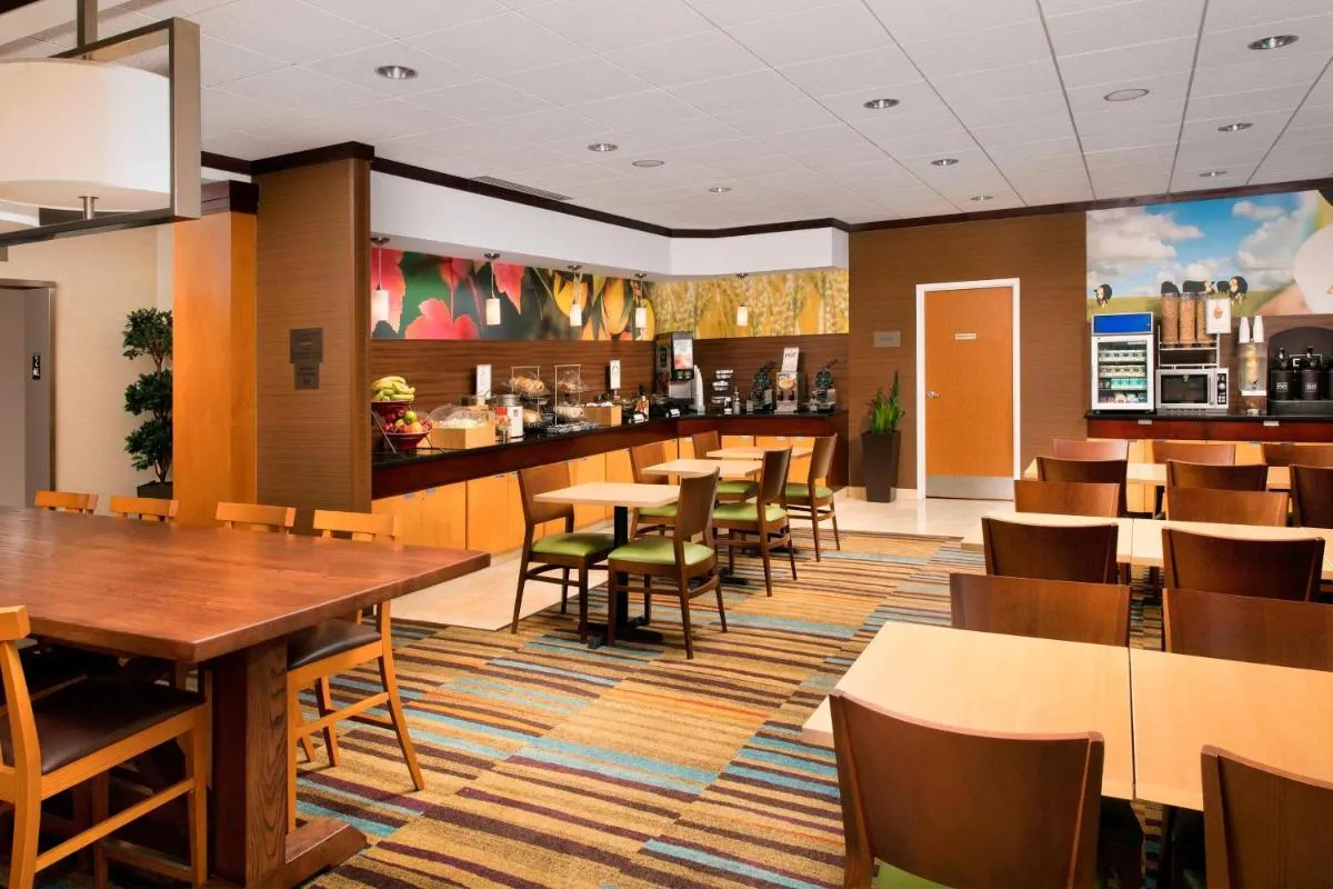 Image 2 of Fairfield Inn & Suites-Washington DC