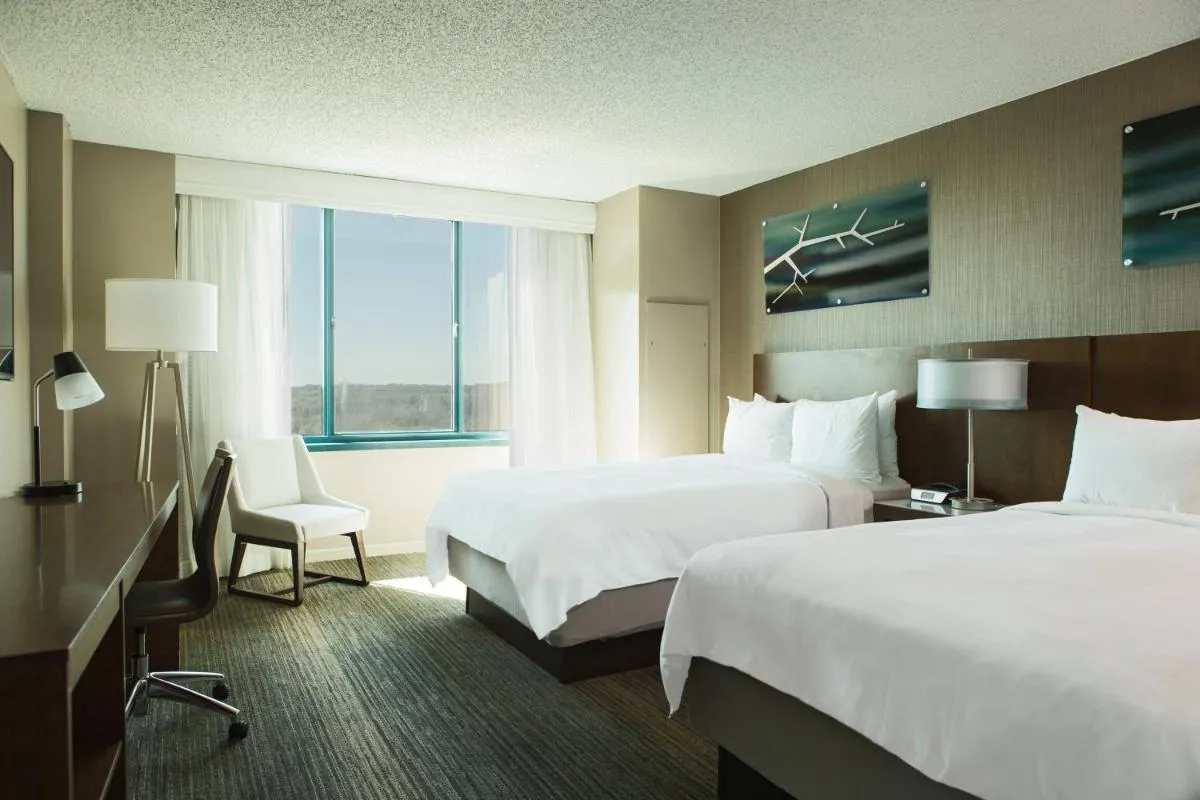 Image 1 of Falls Church Marriott Fairview Park