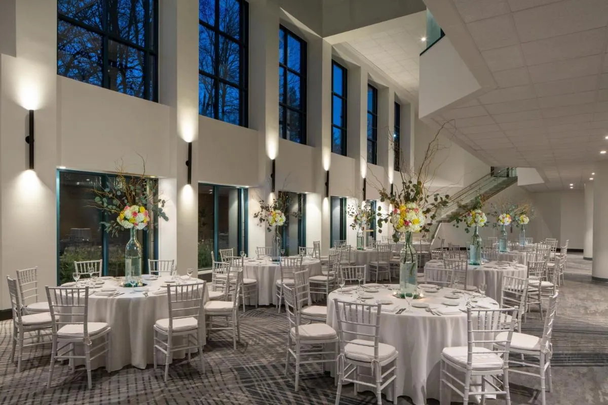 Image 3 of Falls Church Marriott Fairview Park