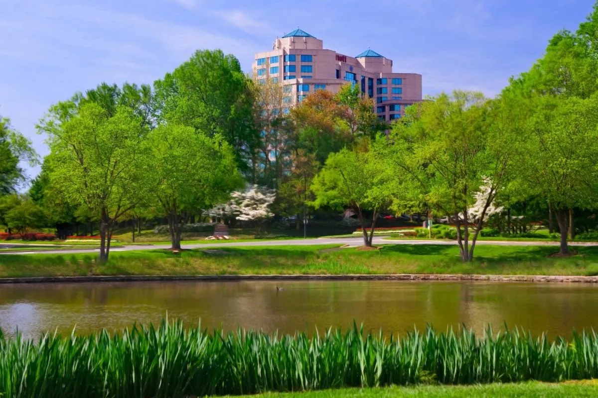 Image 5 of Falls Church Marriott Fairview Park
