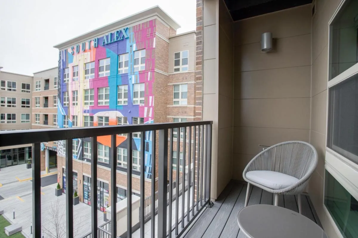 Image 4 of Fun & Comfort Await: Apartment at Alexandria