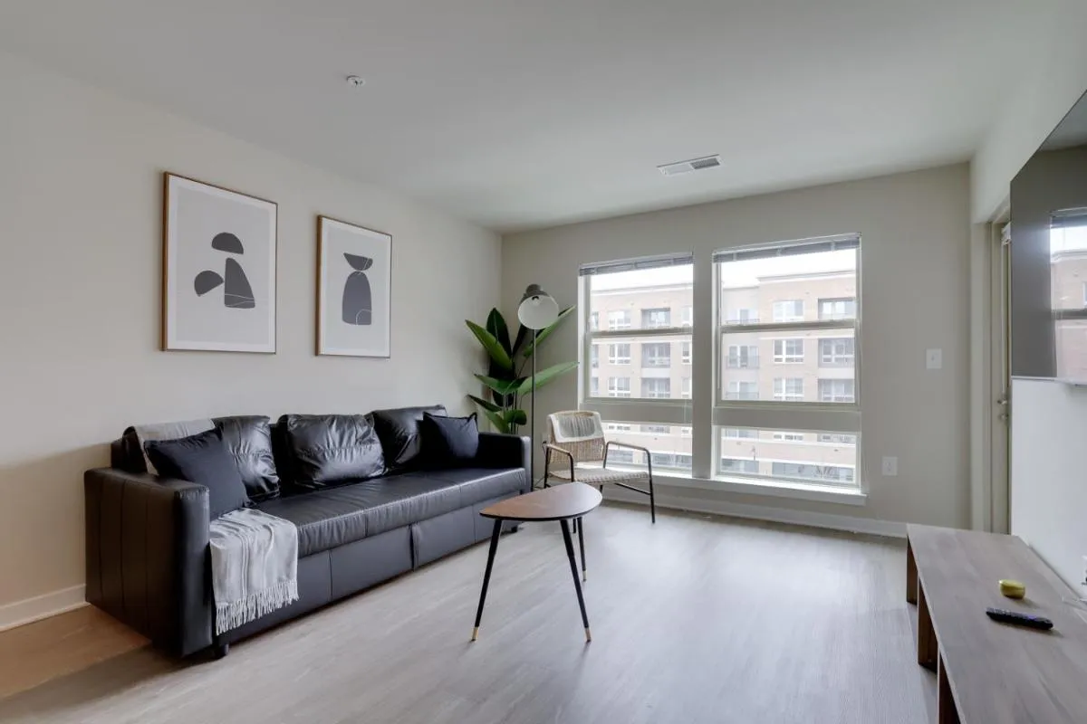 Image 6 of Fun & Comfort Await: Apartment at Alexandria