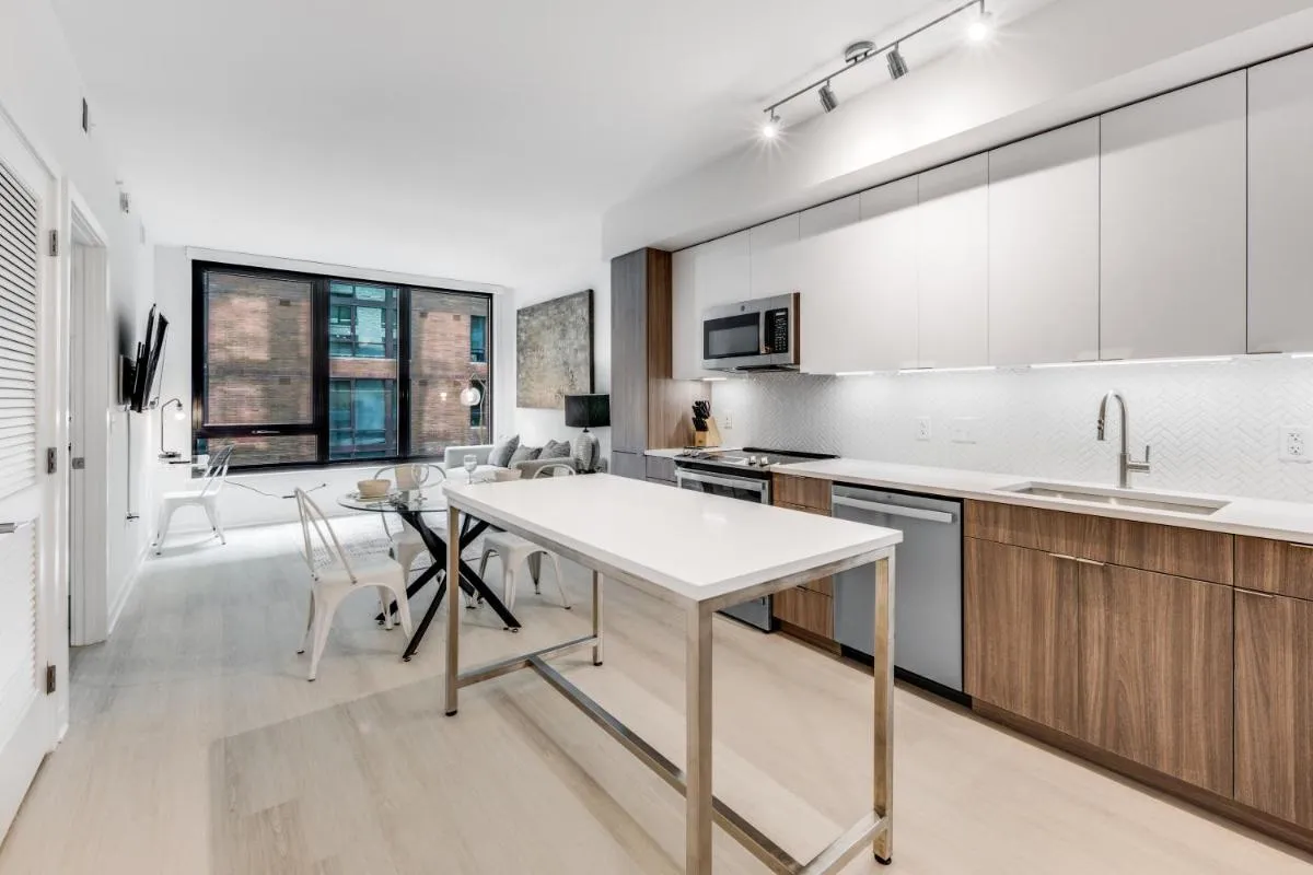 Image 4 of Global Luxury Suites at Capitol Hill