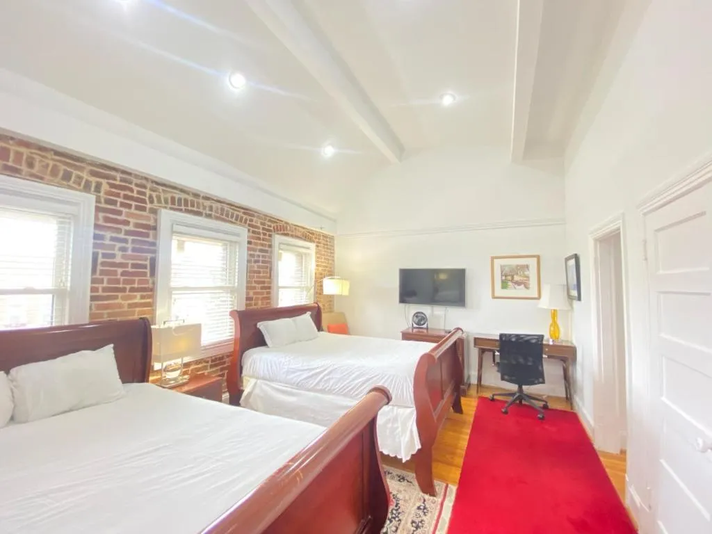 Image of Good Night Sleep 1Bdrm 2 Queen Beds